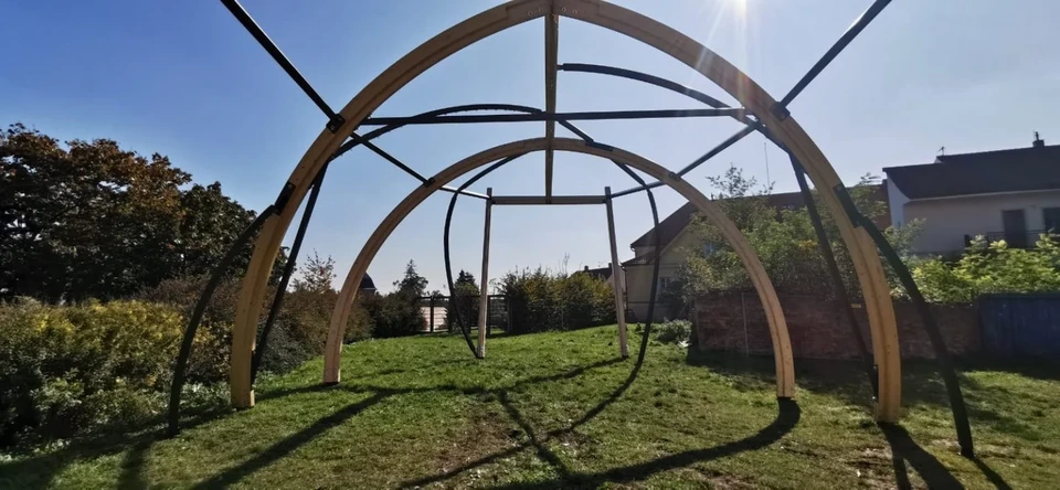 Lodivadlo – venkovní divadelní scéna Hradec Králové — pohled 3